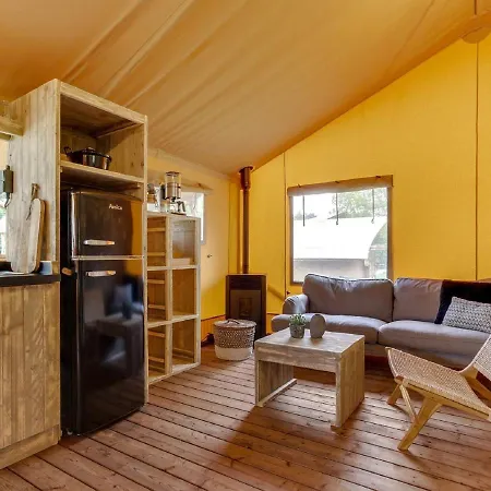 Tent With Sanitary Facilities At The Bedafse Bergen * Uden